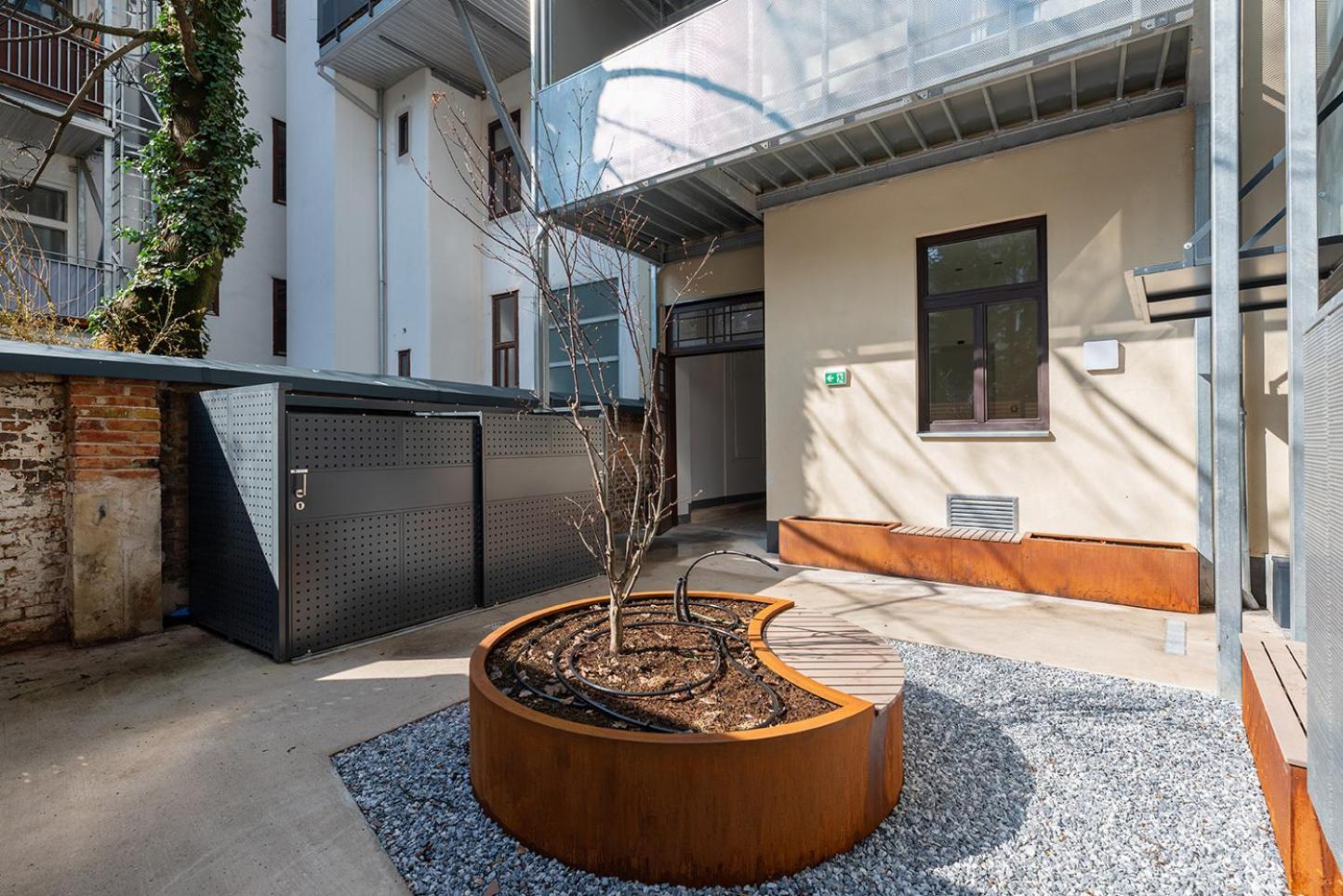 Modern Wohnen Im Renovierten Stil-altbau * Wien