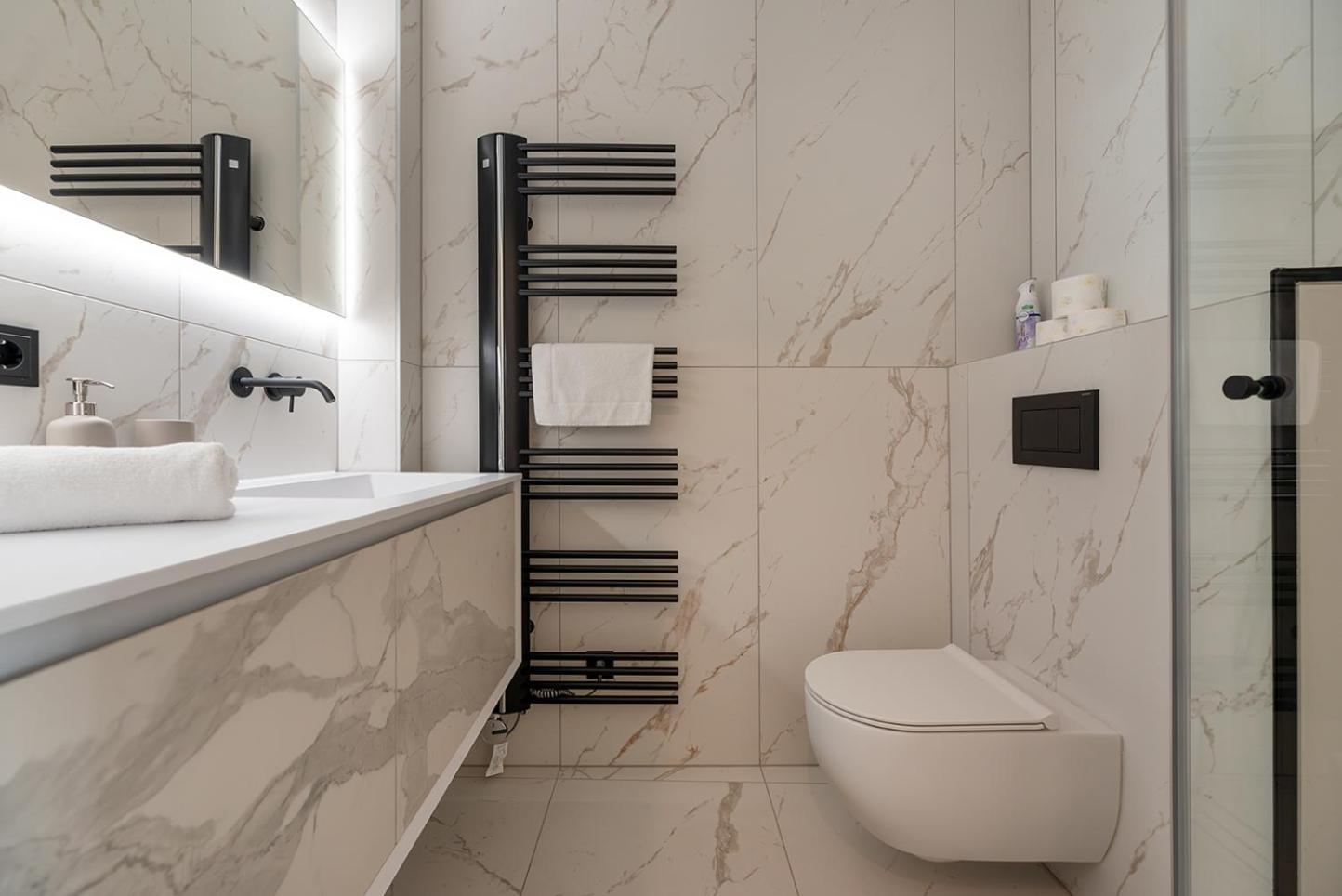 Modern Wohnen Im Renovierten Stil-altbau Wien