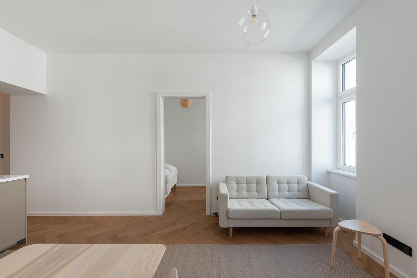 Modern Wohnen Im Renovierten Stil-altbau * Wien