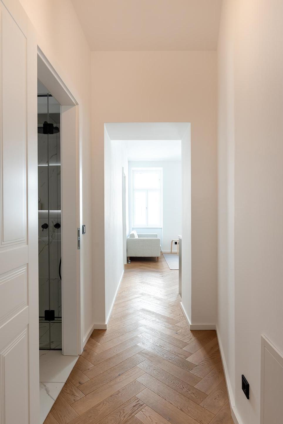 Appartement Modern Wohnen Im Renovierten Stil-altbau *